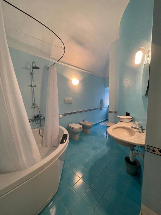 Bed & Breakfast Scia Dina Toirano Exterior photo